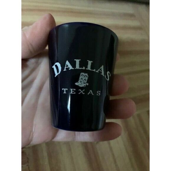 DALLAS TEXAS CERAMIC SHOT GLASS - Picture 2 of 4